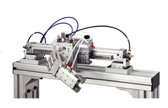 Sistema di automazione industriale per movimentazione precisa e affidabile.